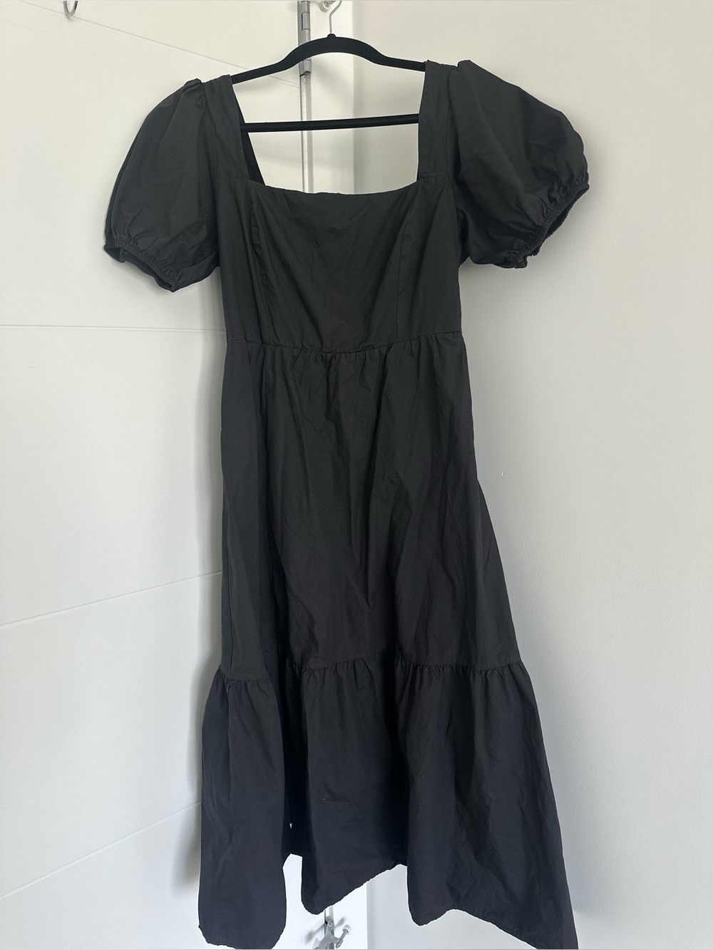 ASTR Black Puff-Sleeve Square Neck Dress